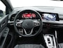 Volkswagen Golf 1.5 eTSI 150pk R-Line | Afneembare trekhaak | Achteruitrijcamera | Stoelverwarming |
