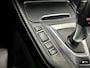 BMW 3-Serie 330e *M-Sport* HUD / Harman Kardon / Keyless / Stoelverwarming / Adapt. Cruise / Camera / Org.NL!