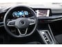Volkswagen Golf 1.0 eTSI Life 81KW/110PK DSG, afneembare trekhaak, Vier seizoenenbanden, privacy glas, navigatie, winterpakket stoelverwarming, pdc voor en achter, bi colour velgen, stuurwielverwarming, ACC, discover navigatie, carplay