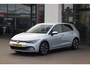 Volkswagen Golf 1.0 eTSI Life 81KW/110PK DSG, afneembare trekhaak, Vier seizoenenbanden, privacy glas, navigatie, winterpakket stoelverwarming, pdc voor en achter, bi colour velgen, stuurwielverwarming, ACC, discover navigatie, carplay