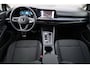 Volkswagen Golf 1.0 eTSI Life 81KW/110PK DSG, afneembare trekhaak, Vier seizoenenbanden, privacy glas, navigatie, winterpakket stoelverwarming, pdc voor en achter, bi colour velgen, stuurwielverwarming, ACC, discover navigatie, carplay