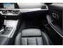BMW 3-Serie 330i Business Edition Plus M-SPORT | BTW | NL AUTO | LASER | LEER | PANORAMADAK | Sfeer | BMW Dealer onderhouden | Topstaat |