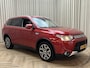 Mitsubishi Outlander 2.0 PHEV Limited Edition X-Line / Leder / Schuifdak / Xenon / Trekhaak / DAB / Camera / Privacy Glass / 18" LMV / Eerste eigenaar + NAP !
