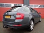 Skoda Octavia Combi 1.6 TDI Greentech Elegance Businessline 105PK Xenon Clima Cruise LMV Pano-Dak Trekhaak NL-Auto