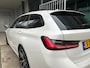 BMW 3-Serie Touring 320i Business Edition Plus | AUTOMAAT | TREKHAAK | CARPLAY/ANDROID | CAMERA | STOEL/STUURVERWARMING | NAVI | CRUISE CONTROL | CLIMATE CONTROL | PDC V+A | LMV 18'' | ELEKTR. ACHTERKLEP | BLUETOOTH