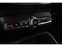 Volvo XC40 T4 Recharge Inscription | Premium audio by Harman Kardon | Trekhaak | Verwarmde voorstoelen en stuurwiel | Parkeercamera voor | Elektrisch verstelbare stoelen | Adaptieve cruise control | DAB+ | 19 inch lichtmetalen velgen
