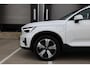 Volvo XC40 T4 Recharge Inscription | Premium audio by Harman Kardon | Trekhaak | Verwarmde voorstoelen en stuurwiel | Parkeercamera voor | Elektrisch verstelbare stoelen | Adaptieve cruise control | DAB+ | 19 inch lichtmetalen velgen
