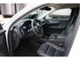 Volvo XC40 T4 Recharge Inscription | Premium audio by Harman Kardon | Trekhaak | Verwarmde voorstoelen en stuurwiel | Parkeercamera voor |  Elektrisch verstelbare stoelen | Adaptieve cruise control | DAB+ | 19 inch lichtmetalen velgen