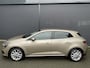 Renault Megane 1.5 dCi Bose Airco - Cruise control - Parkeersensoren voor en achter - Navigatiesysteem - Keyless entry - Mistlampen voor -  Bluetooth - Rijstrooksensor - Stuurmultifunctioneel - Elektrische ramen voor en - Zeer weinig kilometers