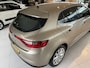 Renault Megane 1.5 dCi Bose Airco - Cruise control - Parkeersensoren voor en achter - Navigatiesysteem - Keyless entry - Mistlampen voor -  Bluetooth - Rijstrooksensor - Stuurmultifunctioneel - Elektrische ramen voor en - Zeer weinig kilometers