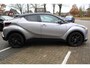 Toyota C-HR 1.8 Hybrid Bi-Tone AFN.TREKHAAK LEER NAVI ALL SEASONS DODEHOEKDETECTIE STUUR&STOELVERW. LED AD-CRUISE