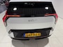 Kia EV3 GT-PlusLine 81.4 kWh Auto vol luxe! Schuif-/kanteldak, trekhaak, V2L, 360° camera, stoelverwarming, navigatie, Apple CarPlay/Android Auto, NL-auto,