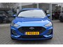 Ford Focus Wagon 1.0 EcoBoost Hybrid ST Line X | Climate Control | Adaptieve Cruise Control | Achteruirijcamera | Dode Hoek Detectie | Winterpakket | Bang & Olufsen Premium Geluidsysteem | "Lederen Bekleding" | Elektrisch Bedienbare Achterklep | Apple Carplay/Android Auto |