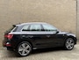 Audi Q5 55 TFSI e quattro Competition 367pk | S-line | Virtual cockpit | Adaptieve cruise | Leder | Matrix LED | DAB | Camera | Sportstoelen | Head up | Bang&Olufsen | Stoelverwarming | Navigatie | Dodehoekdetectie | 20 inch LMV | Elektrische achterklep | Volledig onderhouden
