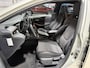Toyota Corolla 1.8 Hybrid Executive | Panoramadak | Dealer onderhouden | Parkeersensoren V+A | Stoelverwarming |