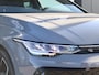 Volkswagen Golf 1.5 eTSI 150 pk DSG R-Line Edition | Panoramadak | Camera | LED | App Connect | ACC | Stoel + Stuurverwarming | Climatronic | Fabrieksgarantie tot 11-12-2026 of 100.000km |