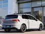 Volkswagen Golf 1.5 eTSI 150 pk DSG R-Line Edition | Panoramadak | Camera | LED | App Connect | ACC | Stoel + Stuurverwarming | Climatronic | Fabrieksgarantie tot 11-12-2026 of 100.000km |
