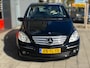 Mercedes-Benz B-klasse - 200 Automaat I Navigatie I Airco / Leer I Sport velgen I Trekhaak I Dealer onderhouden