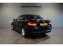 BMW 2-Serie 220i Cabrio Luxury Line | PDC | Xenon | Navigatie | Midnight Blue metallic |