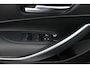 Toyota Corolla Touring Sports Hybrid 140 Dynamic | Leder / Stof bekleding | Parkeersensoren | Stoelverwarming |