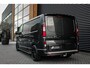 Renault Trafic 2.0 dCi T29 L2H1 Work Edition FULL BLACK / SIDE- BARS / TREKHAAK / NAVIGATIE / VERLAAGD / CRUISE CONTROL / LEDEREN