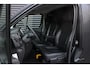 Renault Trafic 2.0 dCi T29 L2H1 Work Edition FULL BLACK / SIDE- BARS / TREKHAAK / NAVIGATIE / VERLAAGD / CRUISE CONTROL / LEDEREN