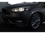 Ford Focus Wagon 1.0 EcoBoost 140pk ST-Line | Winterpakket | PDC | Navigatie