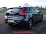 Volvo V40 2.0 T2 Nordic+ TREKHAAK/VERWARMBARE VOORSTOELEN/CRUISE
