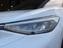 Volkswagen ID.4 Max 77 kWh | 92% SoH | Wegklapbare Trekhaak | Stoel-, Stuur- & Voorruitverwarming | Adaptive cruise control | Camera