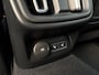 Polestar 2 Long Range Dual Motor 78kWh / 408 PK / Soh 96%/ Panorama Glasdak / Elektrische Achterklep / Stoelverwarming voor en achter / Apple CarPlay/Android Auto /
