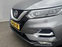Nissan Qashqai 1.3 DIG-T Tekna / Trekhaak (1500kg) / Stoelverwarming / Panoramadak / Cruise Control / Climate Control / Rondzichtcamera / Apple Carplay/Android Auto / Keyless Start + Entry /