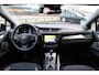 Toyota Avensis Touring Sports 1.8 VVT-i DYNAMIC AUTOMAAT NAVI KEYLESS CAMERA TREKHAAK PRIVACY-GLASS LM-VELGEN