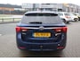 Toyota Avensis Touring Sports 1.8 VVT-i DYNAMIC AUTOMAAT NAVI KEYLESS CAMERA TREKHAAK PRIVACY-GLASS LM-VELGEN
