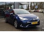 Toyota Avensis Touring Sports 1.8 VVT-i DYNAMIC AUTOMAAT NAVI KEYLESS CAMERA TREKHAAK PRIVACY-GLASS LM-VELGEN