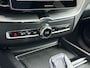 Volvo XC60 T6 Recharge Ultra Black Edition | Facelift | 22" | Luchtvering | Bowers & Wilkins | Geventileerd Nappa | Massagestoelen | 360 Camera | Getint glas | Head-up | Leder dashboard | Full LED