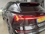Audi E-tron e-tron 50 quattro Launch edition plus 71 kWh | SCHUIF/KANTELDAK | LEDER | LMV 22" | CARPLAY | ELKTR. MEMORY STOELEN | NAVI | STOELVERWARMING | ADAPTIVE CRUISE CONTROL | PDC V+A | CLIMATE CONTROL | KEYLESS | LED | BLUETOOTH