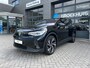 Volkswagen ID.4 Pro Limited Edition | 'App-Connect' draadloze smartphone integratie | Achterbank in ongelijke delen neerklapbaar incl. middenarmsteun en doorlaadmogelijkheid | Afstandscontrolesysteem (Front Assist), met voetgangers- en fietsersherkenning