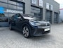 Volkswagen ID.4 Pro Limited Edition | 'App-Connect' draadloze smartphone integratie | Achterbank in ongelijke delen neerklapbaar incl. middenarmsteun en doorlaadmogelijkheid | Afstandscontrolesysteem (Front Assist), met voetgangers- en fietsersherkenning