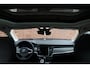 Volvo V90 T8 Plug-in hybrid AWD Ultra Executive Edition | 360 Graden camera | Bowers&Wilkins geluidsinstallatie | Panoramisch dak met schuif-/kantel functie | Adaptieve Luchtvering | Voor-/achter stoelen verwarmd | Geventileerde stoelen voor | Massage functie stoel voor | Interieur voorverwarm installatie | Elektrisch verstelbare stoelen met memory functie voor | Gelamineerde zijruiten rondom |