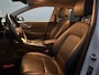 Hyundai Kona Electric EV Premium 64 kWh BV/ Instaplijsten / Trekhaak met afneembare kogel / 3-fase lader / Apple Carplay/Android Auto / Stoelverwarming /verkoeling /