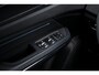 Lynk & Co 01 1.5 Plug-in Hybrid | Black pack | Panorama dak | Adaptieve cruise control | LED koplampen | Camera | 20 inch velgen | Climate control | Apple Carplay / Android Auto |