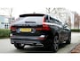Volvo XC60 2.0 T8 AWD 299kW/407pk Aut8 Twin Engine R-Design LUCHTVERING + PANORAMADAK + SPORTSTOELEN + LEDEREN BEKLEDING + CRUISE + SUBWOOFER + EL.TREKHAAK + STOELVERWARMING + LANE ASSIST + KEYLESS ENTRY&GO + CAMERA + PARKEERSENSOREN A + 21" LM-VELGEN!!