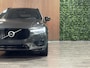 Volvo XC60 T8 AWD Recharge R-Design Pine Grey en vol! | Luchtvering | Trekhaak | Stoelventilatie | 360 Camera | Head-Up Display | Harman Kardon | Stoelmassage | Adaptieve Cruise Control | 21 Inch | Standkachel met Volvo On Call App |Stoelverwarming voor+achter | Stuurwielverwarming | Full LED meesturende koplampen | Pilot Assist | BLIS Dode Hoek Detectie | Elektrische voorstoelen geheugen | Nappa lederen bekleding | Zitting verlenging voorstoelen | Lederen dashboard | Gelamineerde/geluidwerende zijruiten | Schuifdak | Keyless Drive | Parkeersensoren voor+achter | Privacy Glass | Elektrisch bedienbare achterklep | DAB Radio | Apple Carplay/Andoid Auto | Pine Grey Metallic |