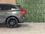 Volvo XC60 T8 AWD Recharge R-Design Pine Grey en vol! | Luchtvering | Trekhaak | Stoelventilatie | 360 Camera | Head-Up Display | Harman Kardon | Stoelmassage | Adaptieve Cruise Control | 21 Inch | Standkachel met Volvo On Call App |Stoelverwarming voor+achter | Stuurwielverwarming | Full LED meesturende koplampen | Pilot Assist | BLIS Dode Hoek Detectie | Elektrische voorstoelen geheugen | Nappa lederen bekleding | Zitting verlenging voorstoelen | Lederen dashboard | Gelamineerde/geluidwerende zijruiten | Schuifdak | Keyless Drive | Parkeersensoren voor+achter | Privacy Glass | Elektrisch bedienbare achterklep | DAB Radio | Apple Carplay/Andoid Auto | Pine Grey Metallic |