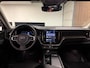 Volvo XC60 T6 AWD Recharge Ultra Dark | Trekhaak | All Season banden | 360° Camera | Head-Up Display | Harman Kardon | Stoelverwarming voor+achter | Stuurwielverwarming | Full LED Meesturende koplampen | Pilot Assist | BLIS Dode Hoek Detectie | Elektrische voorstoelen geheugen | Lederen bekleding | Zitting verlenging voorstoelen | Lederen dashboard | Schuifdak | 19 Inch | Google Infotainment | Keyless Drive | Parkeersensoren voor+achter | Elektrisch bedienbare achterklep | Draadloos telefoon opladen | DAB Radio | Apple Carplay/Android Auto | Volvo On Call met mobiele App functie | Silver Dawn Metallic |
