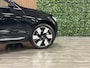 Volvo XC60 T6 AWD Recharge Ultra Bright Head-Up Display | Harman Kardon | Adaptieve Cruise Control | Standkachel met Volvo On Call App | Stoelverwarming voor+achter | Stuurwielverwarming | Full LED meesturende koplampen | Pilot Assist | BLIS Dode Hoek Detectie | Parkeercamera | Elektrische voorstoelen geheugen | Lederen bekleding | Zitting verlenging voorstoelen | Lederen dashboard | 20 Inch | Schuifdak | Google Infotainment | Keyless Drive | Elektrisch bedienbare achterklep | Draadloos telefoon opladen | DAB Radio | Apple Carplay/Android Auto | Onyx Black Metallic |
