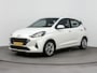 Hyundai i10 1.0 COMFORT 5-ZITS | NAVI | CAMERA | AIRCO | CRUISE | LM VELGEN | PDC | STUUR- & STOELVERWARMING | FABRIEKSGARANTIE GELDIG T/M 8-2027! |