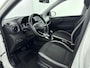 Hyundai i10 1.0 COMFORT 5-ZITS | NAVI | CAMERA | AIRCO | CRUISE | LM VELGEN | PDC | STUUR- & STOELVERWARMING | FABRIEKSGARANTIE GELDIG T/M 8-2027! |