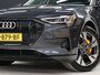 Audi E-tron 55 quattro Business edition Plus 95 kWh [TREKHAAK AFNEEMBAAR, LUCHTVERING, SCHUIFKANTELDAK, MEMORY SEATS, APPLE CARPLAY, ANDROID, SPORTSTOELEN, ADAPTIVE CRUISE, PDC V+A, STOELVERWARMING, NIEUWSTAAT]