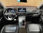 Hyundai Kona Electric EV Premium 64 kWh|GROTE ACCU|FACELIFT|3-FASE|HUD|LEDER|ACC|KRELL|STUURVERW|STOELVERW V+A|STOELVENT.|CAMERA|CARPLAY|NL
